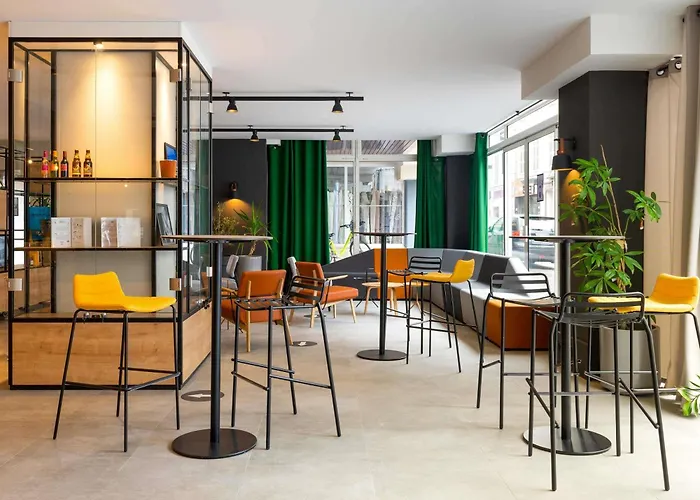 Ibis Pau Centre
